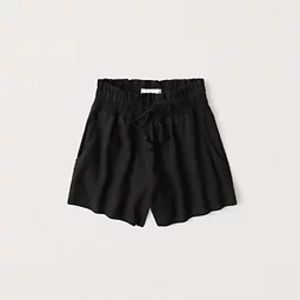 Linen Blend Tassel Shorts